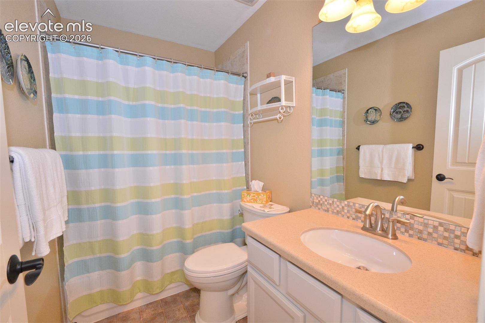 Full bathroom on main level