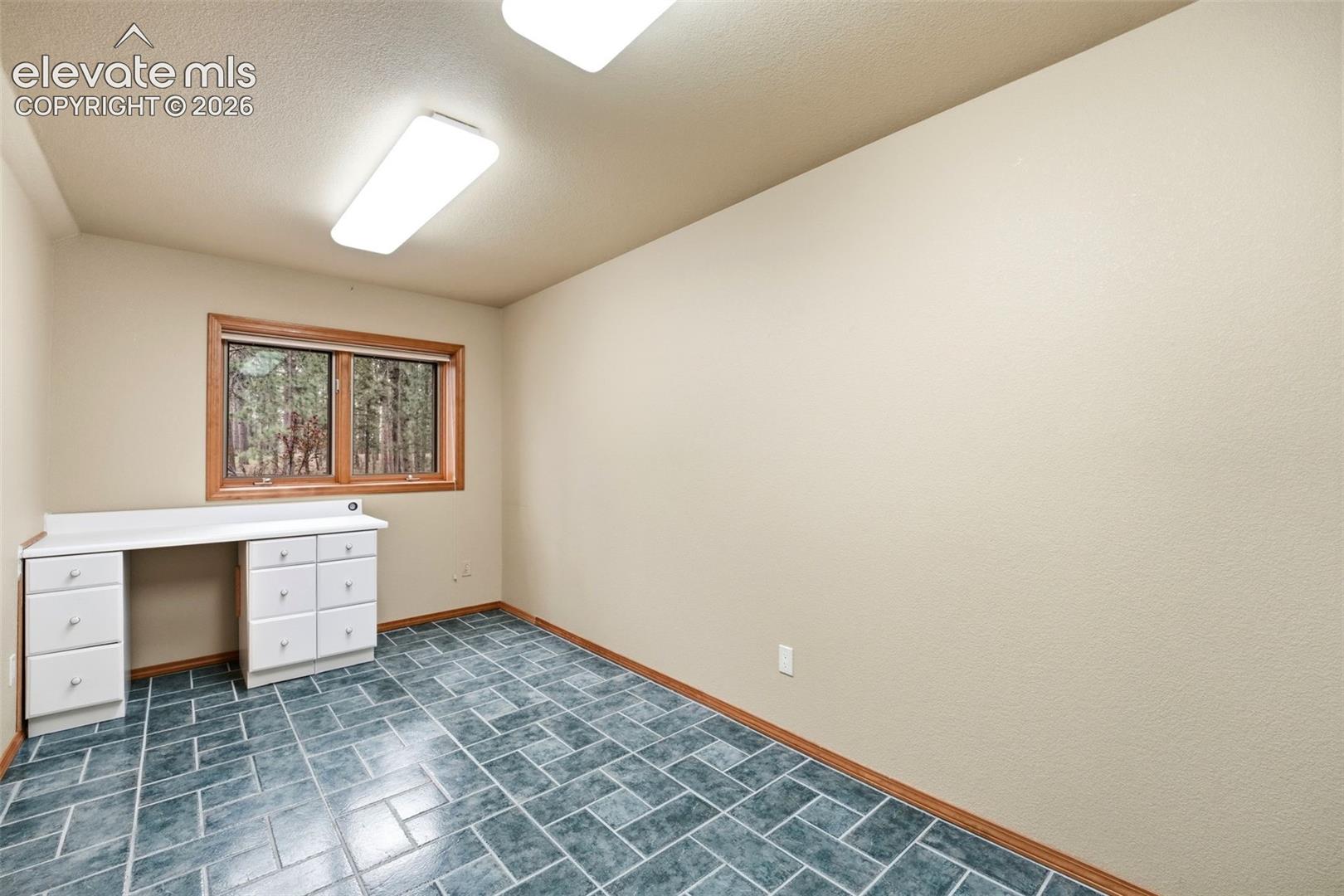 Photo 31 of 3925 Wavy Oak Drive, Colorado Springs