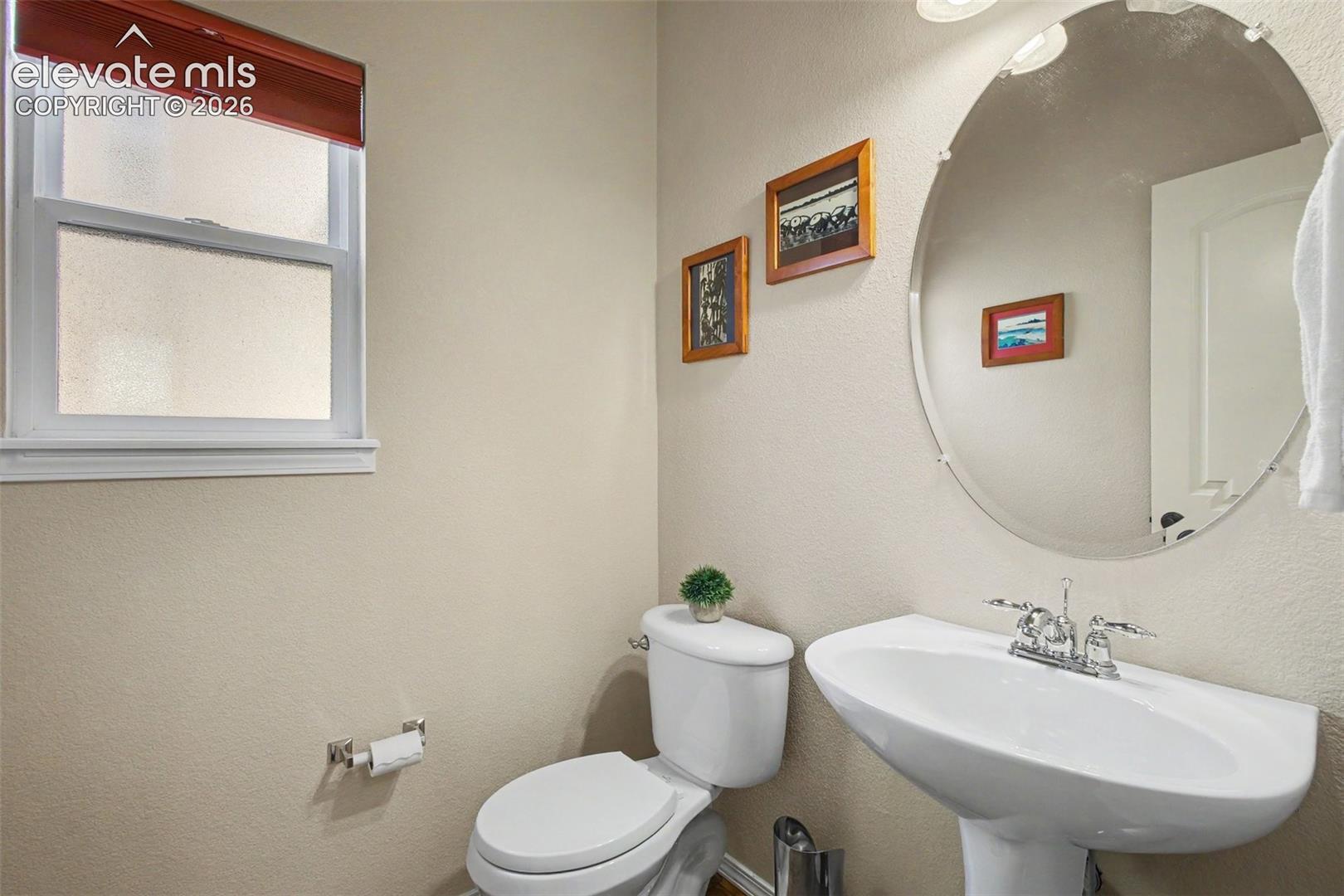 Photo 11 of 8403 Winding Passage Drive, Colorado Springs