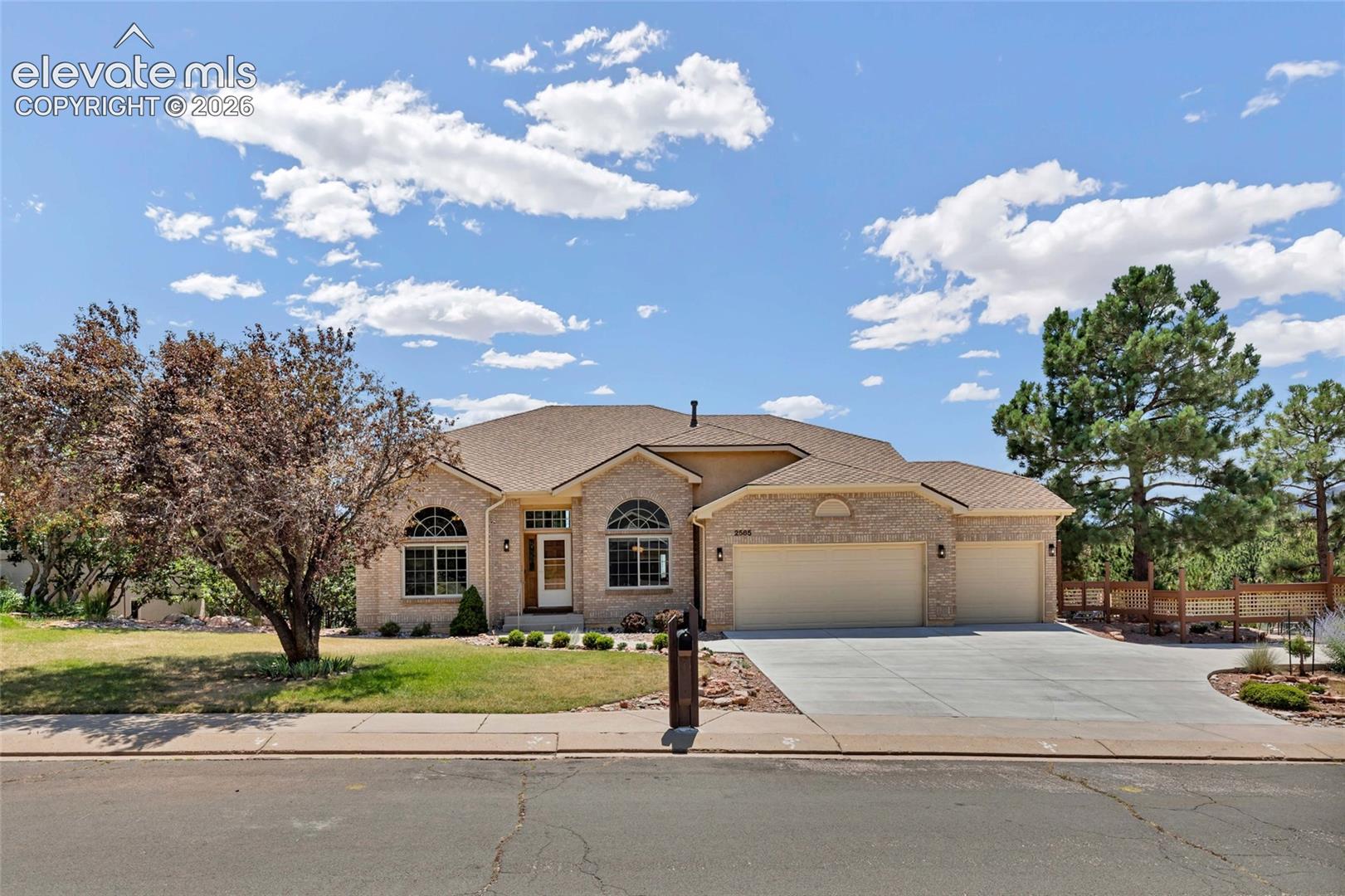 Photo 8 of 2565 Kinderhook Lane, Colorado Springs