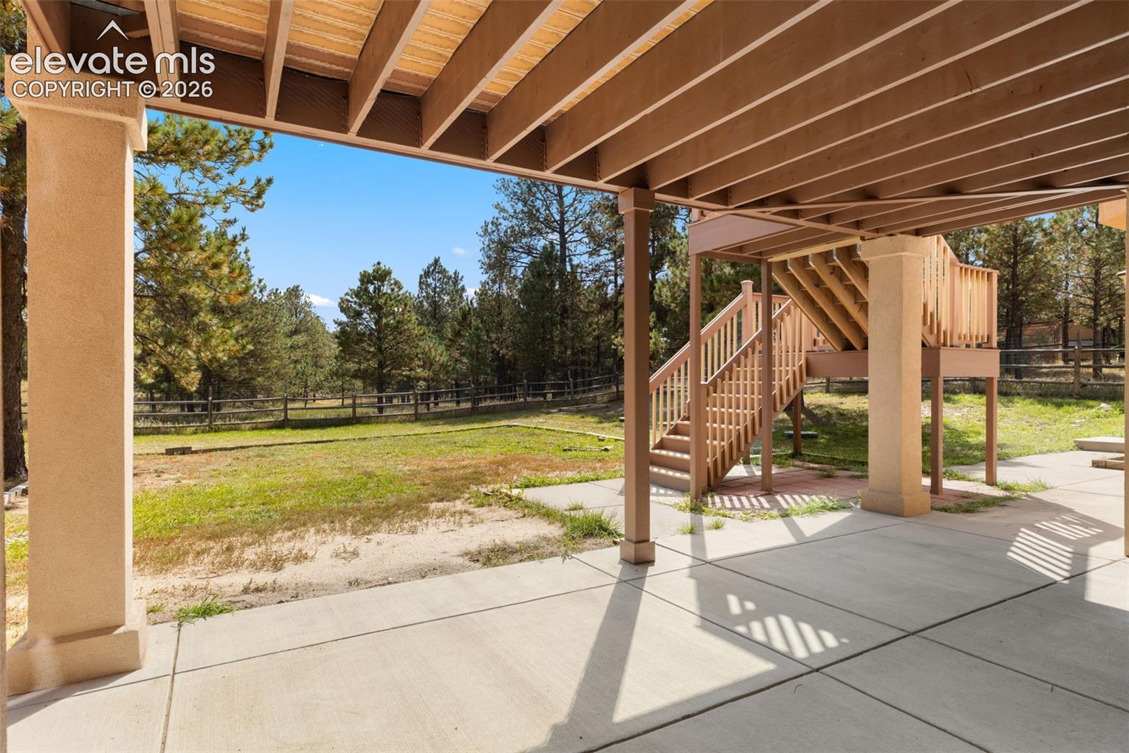 Walk-out patio