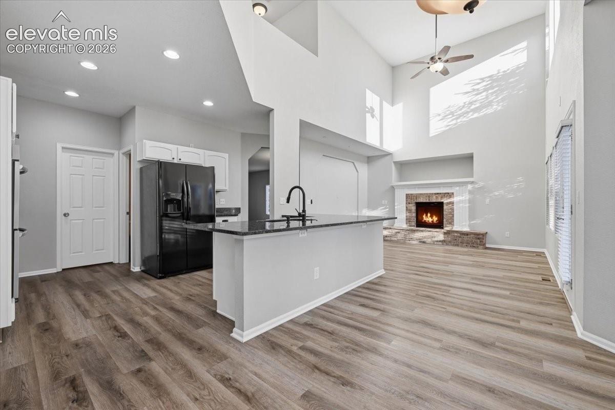 Open concept kitchen with breakfast nook