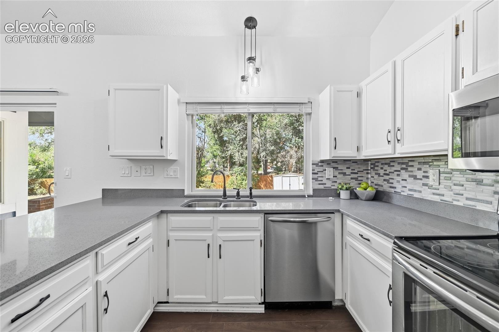 Photo 10 of 2910 Rolling Wood Loop, Colorado Springs
