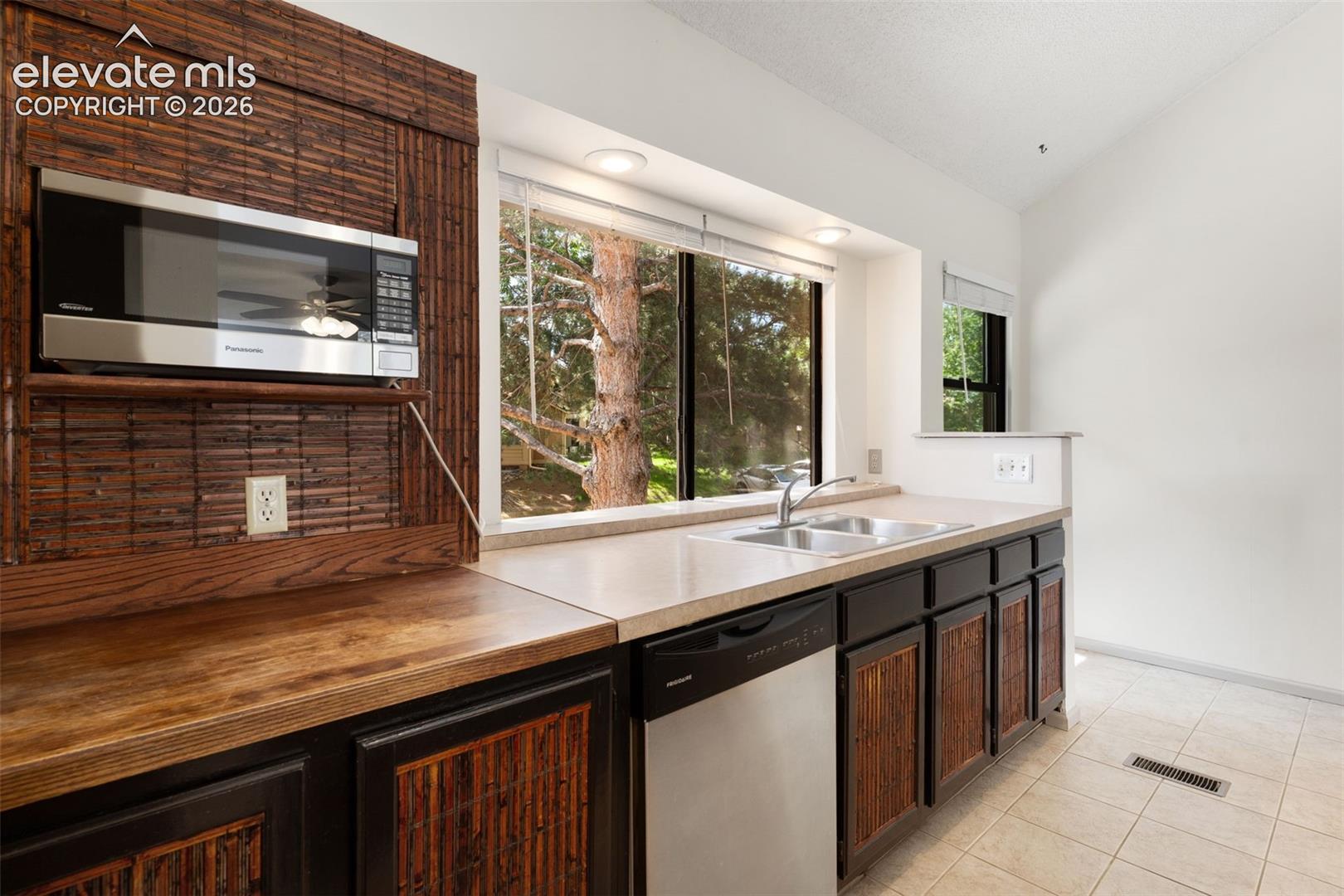 Photo of 4245 Autumn Heights Drive #D, Colorado Springs, CO 80906