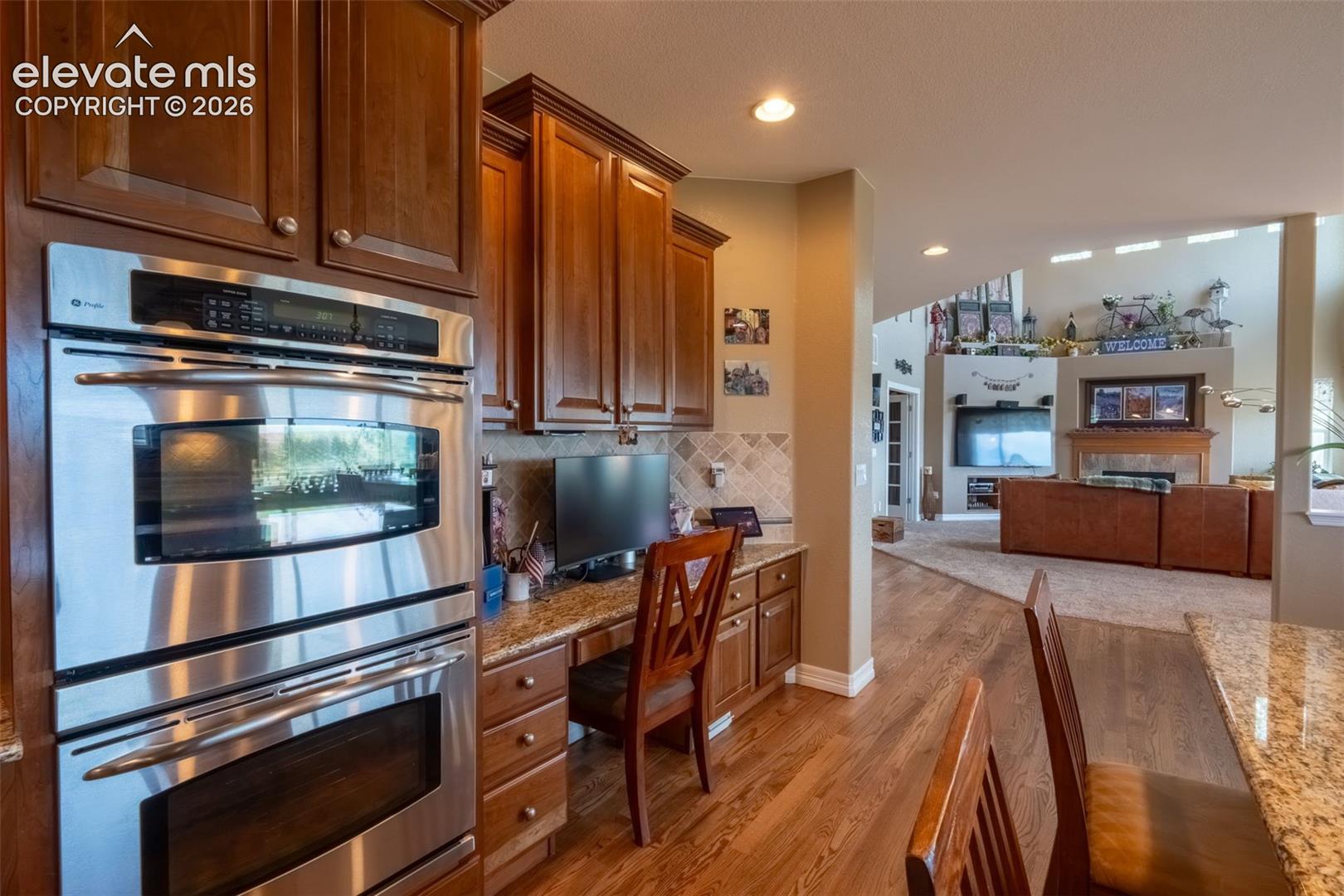 DOUBLE OVENS