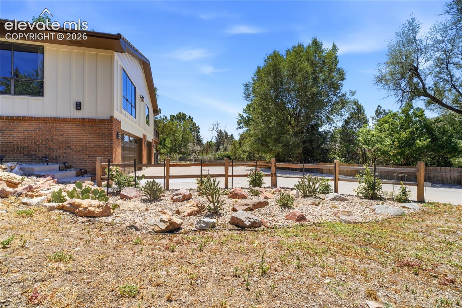 2411 Shalimar Dr, Colorado Springs, CO 80915