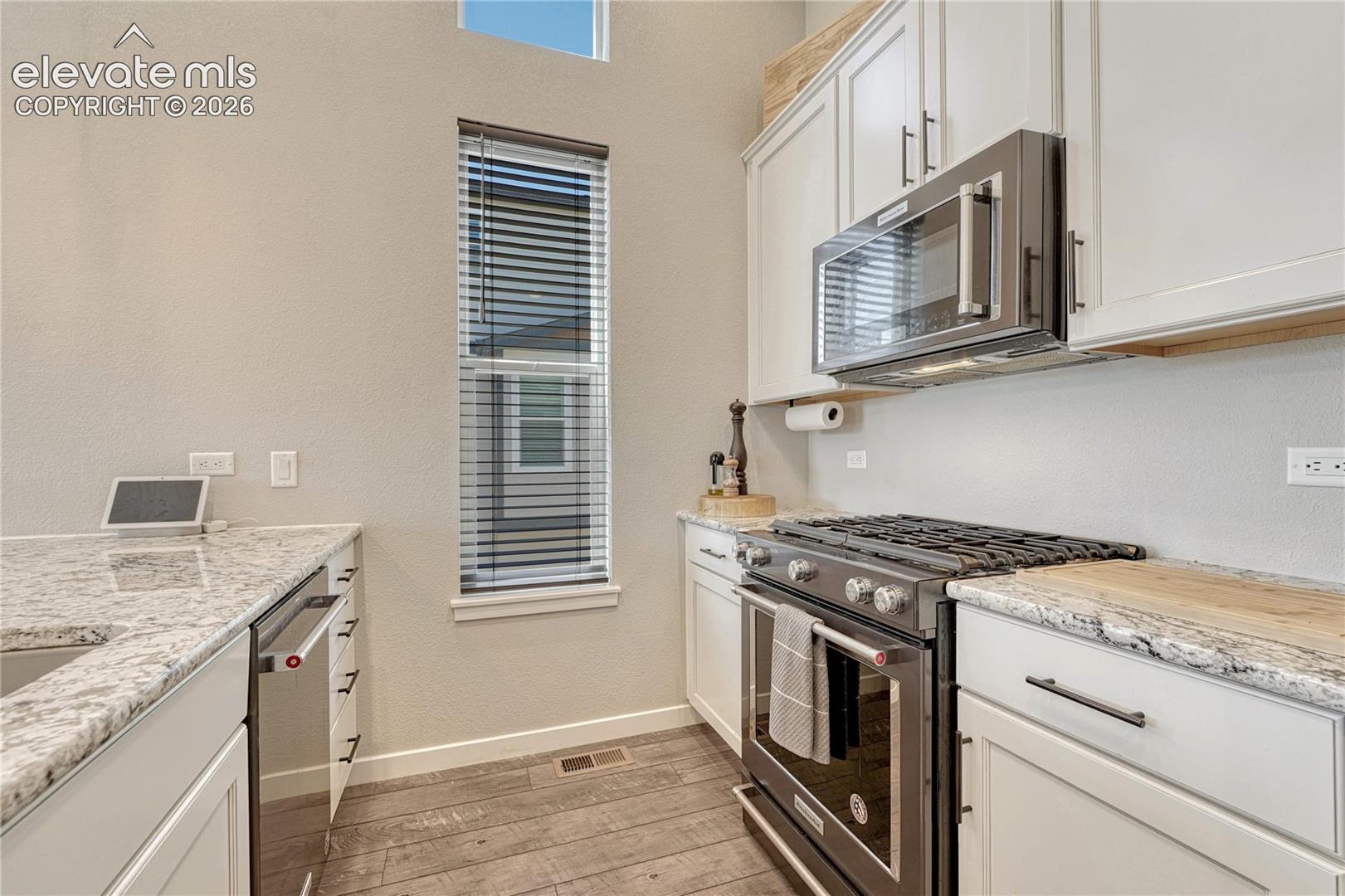 Stainless steel sink and appliances. 