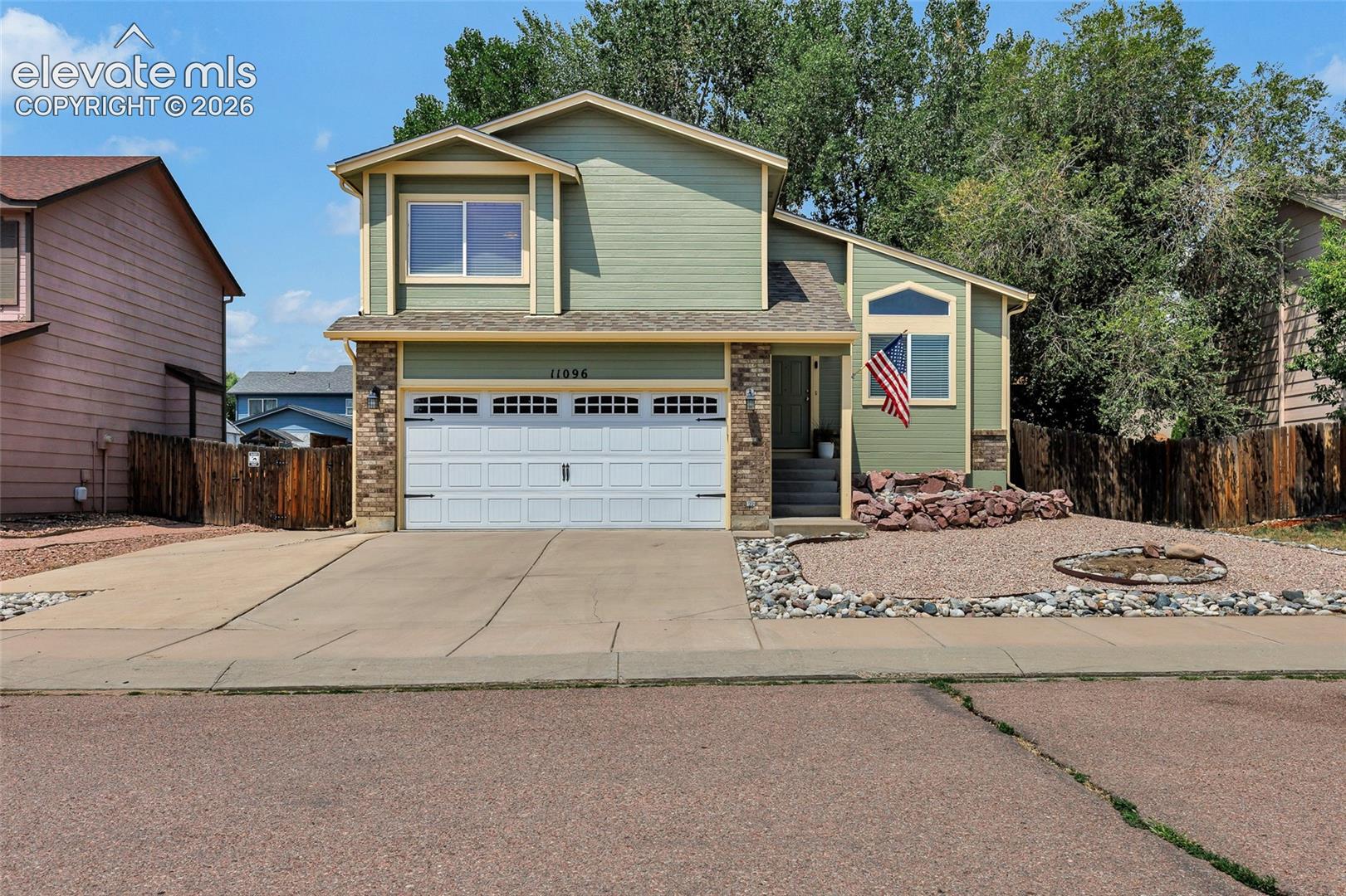 11096 Berry Farm Rd, Fountain, CO 80817