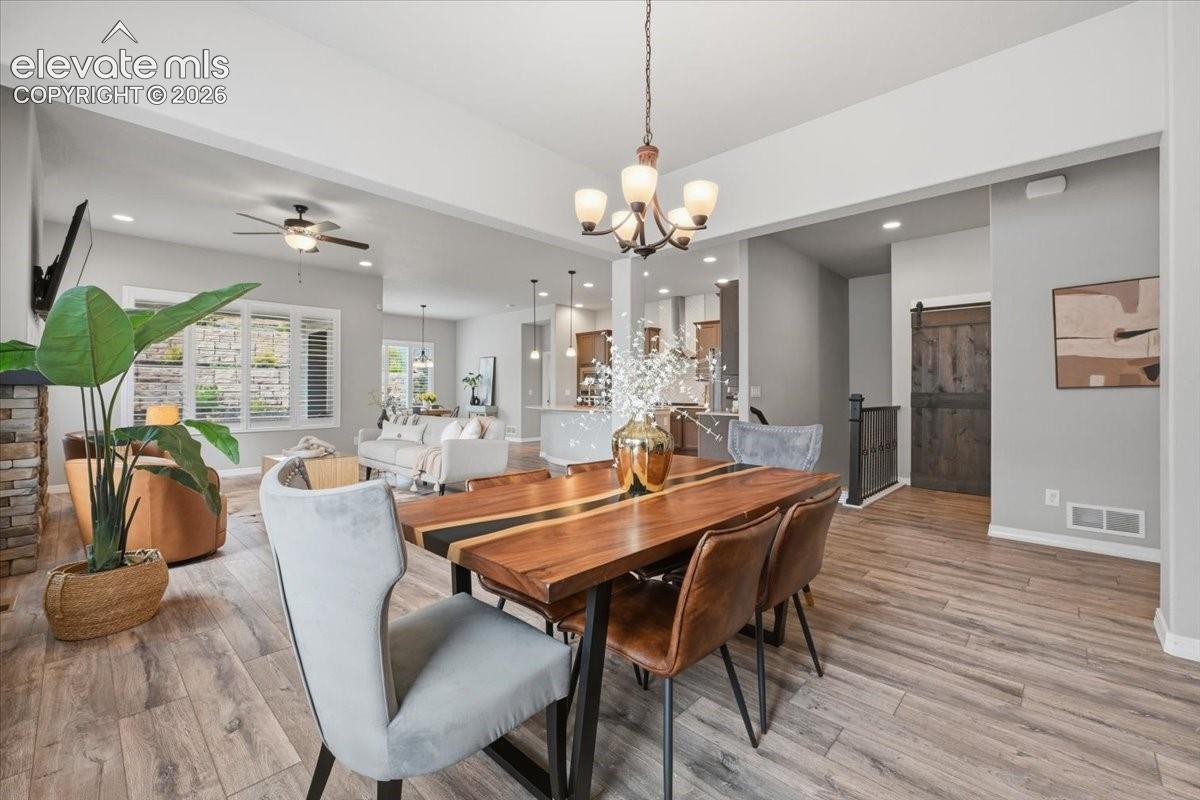 Large dining space and high quality finishes!