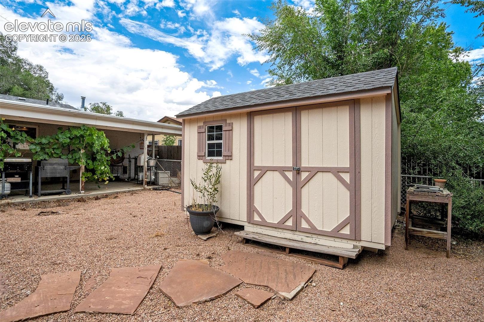 Shed 