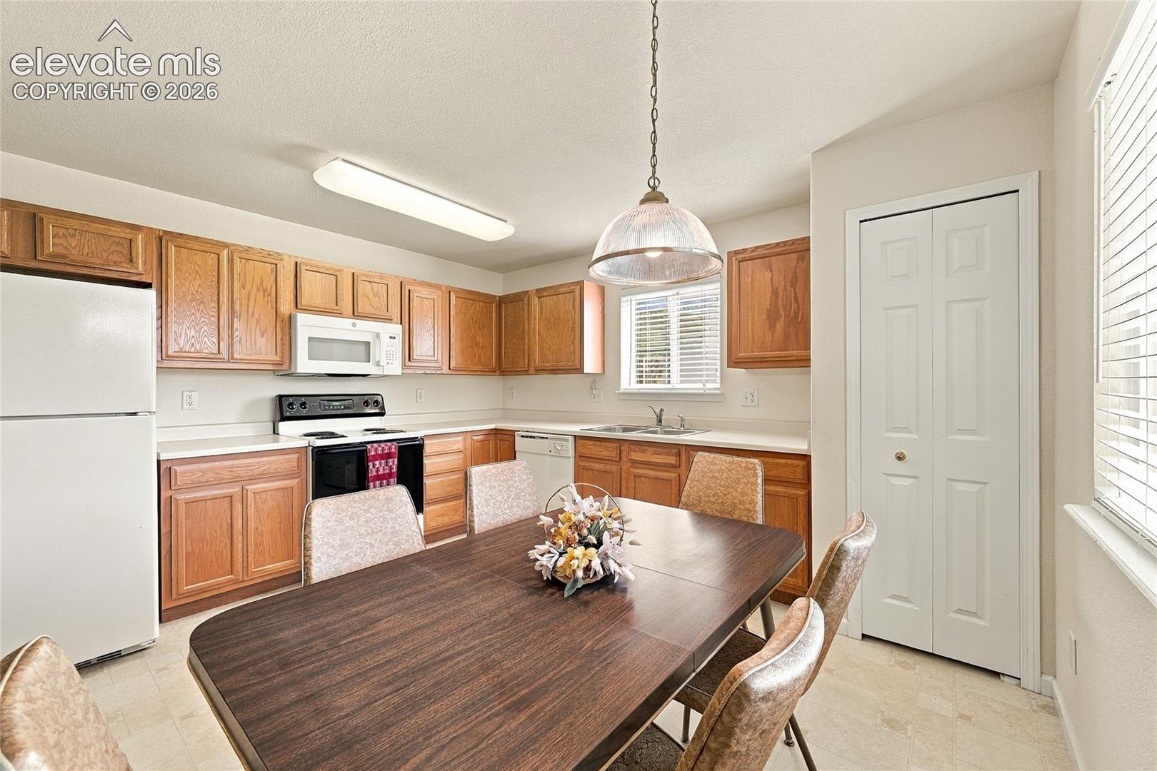 Photo 9 of 7538 Sailwind Drive, Colorado Springs