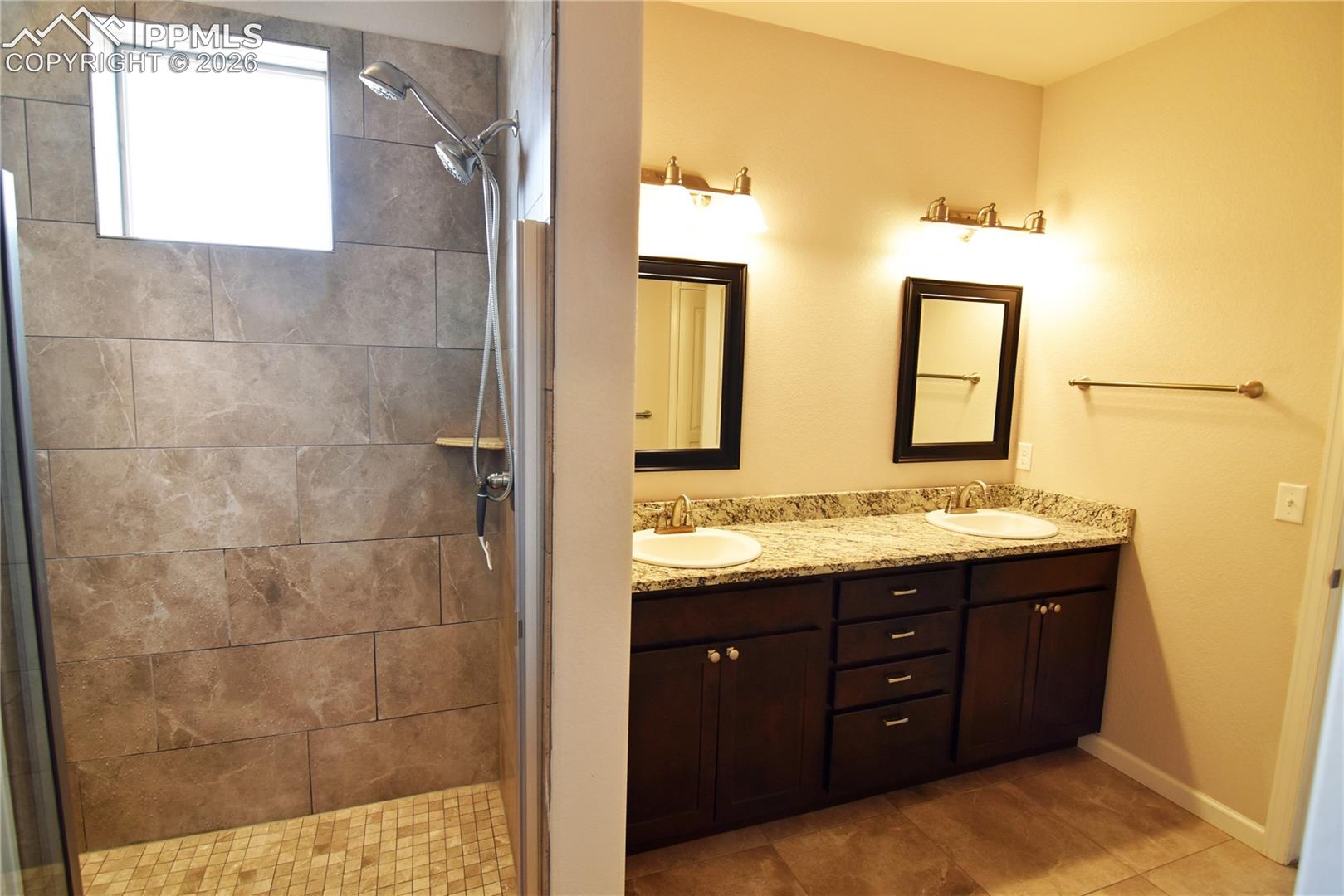 Granite counters, large shower with seat!