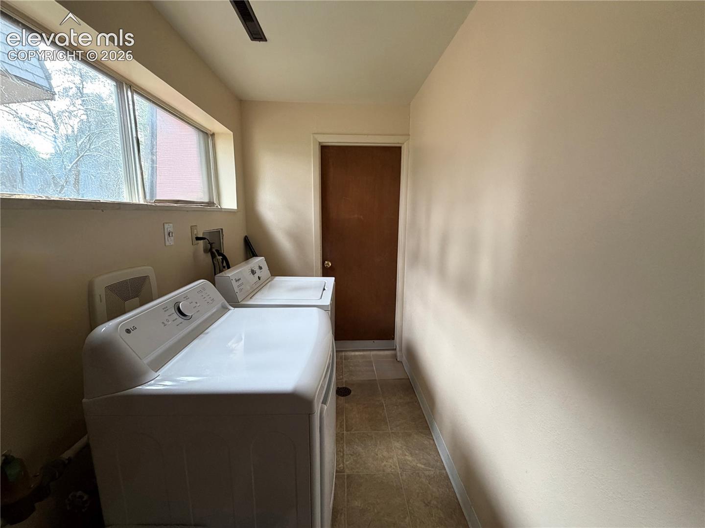 Photo 17 of 2959 Mesa Road #C, Colorado Springs