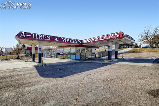 404 Circle Dr, Colorado Springs, CO 80910