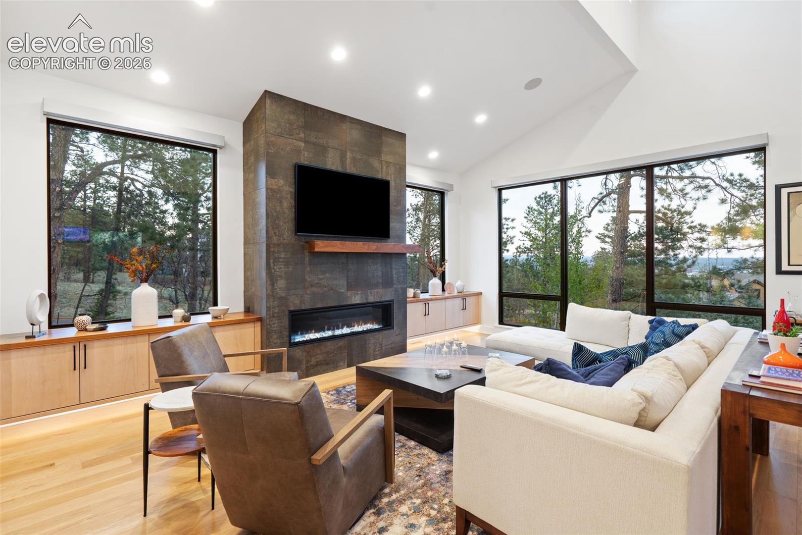 Photo 10 of 1685 Oakmoor Heights, Colorado Springs