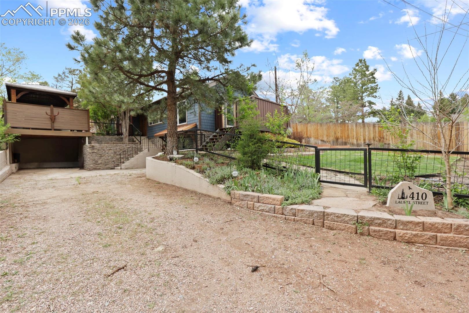 410 Laurel St, Colorado Springs, CO 80904
