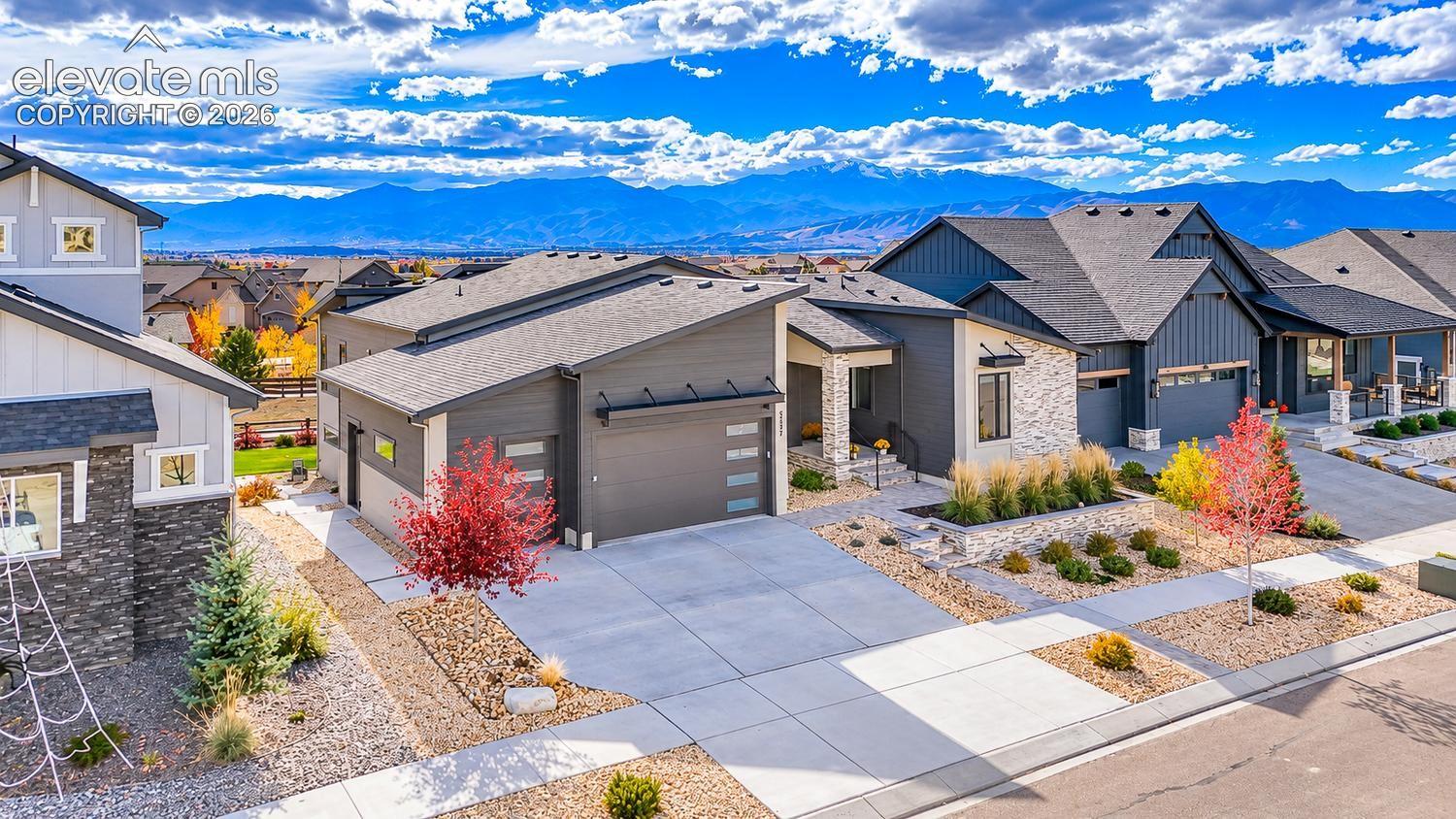5227 Spinney Mountain Way