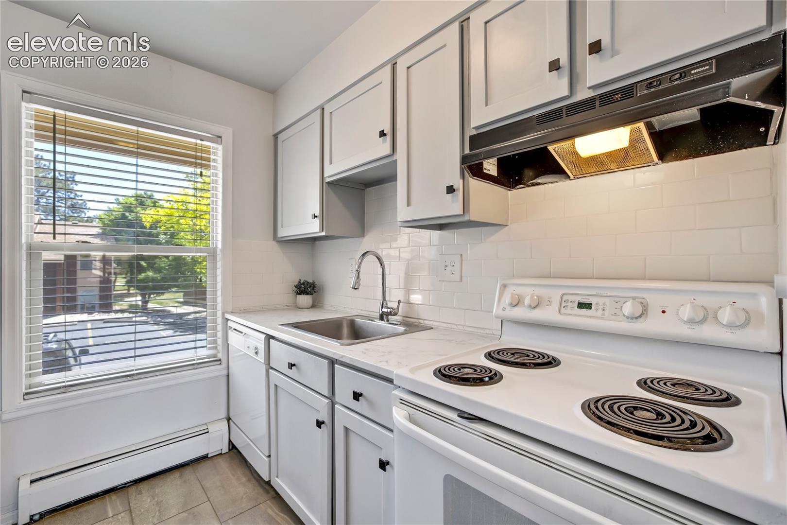 Photo 14 of 4413 N Carefree Circle #B, Colorado Springs