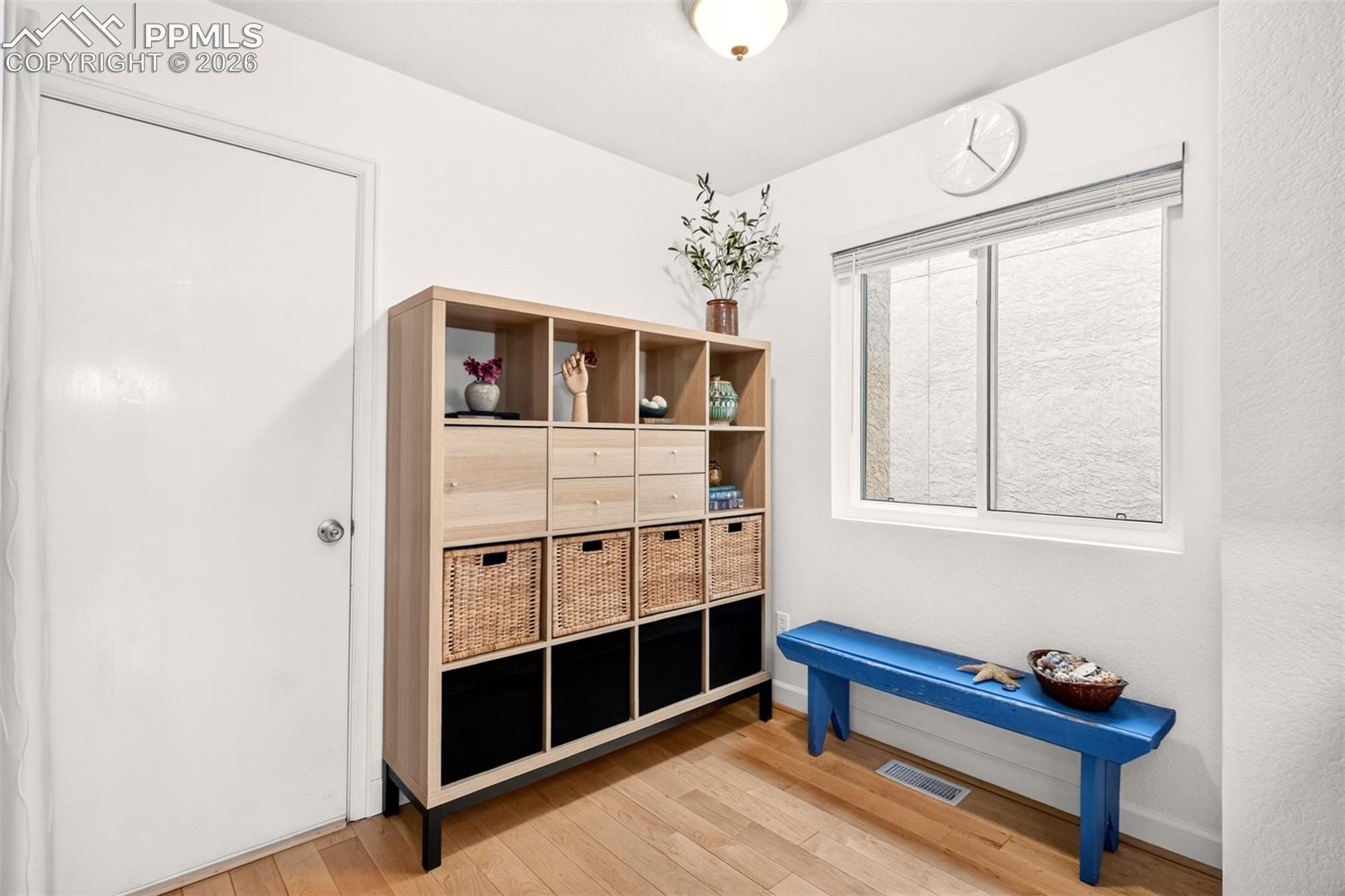 6x8 eating nook as you enter from the garage.