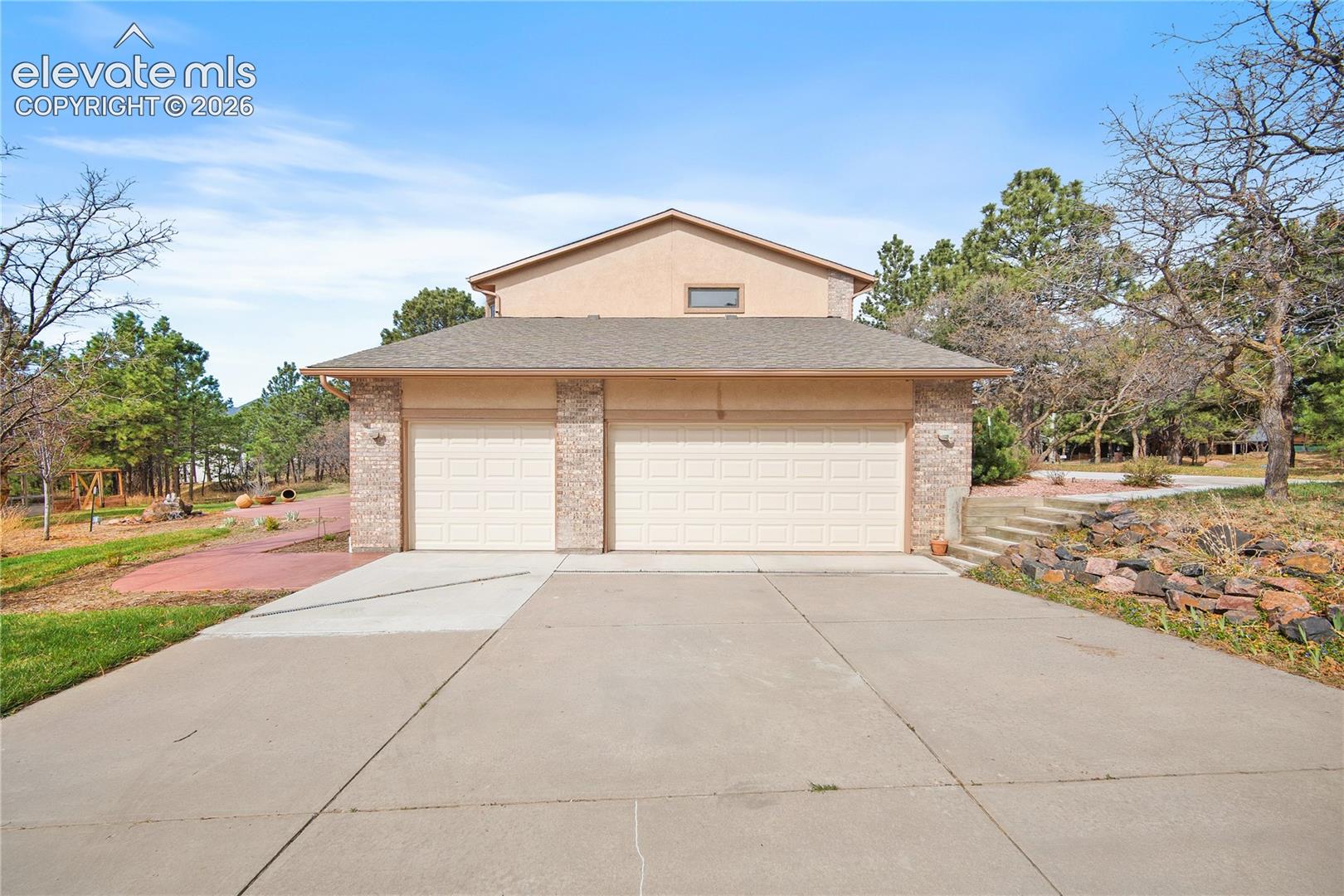 3 car garage