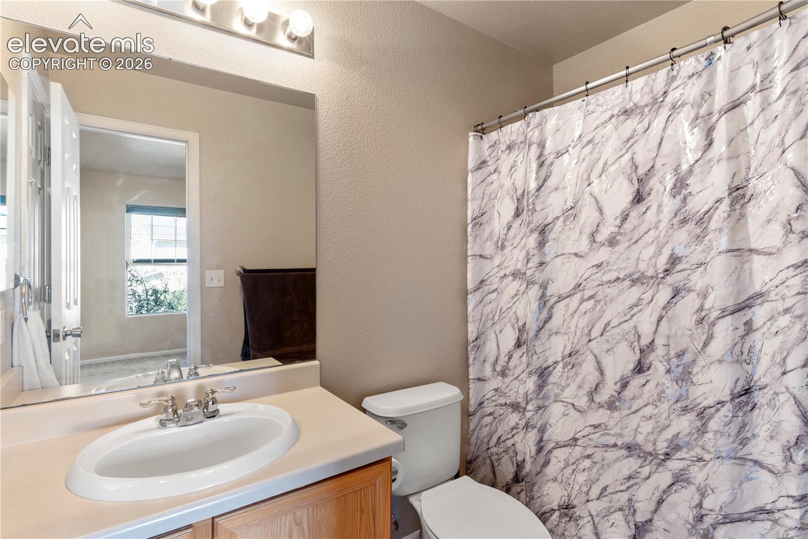 7698 Sandy Springs Point — photo 2