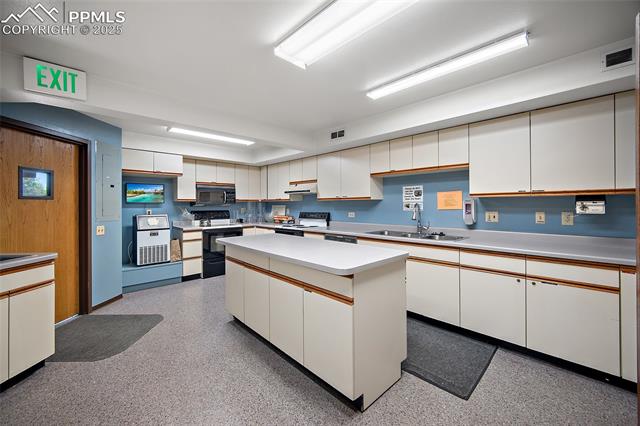 Photo 17 of 820 N 30th Street, Colorado Springs