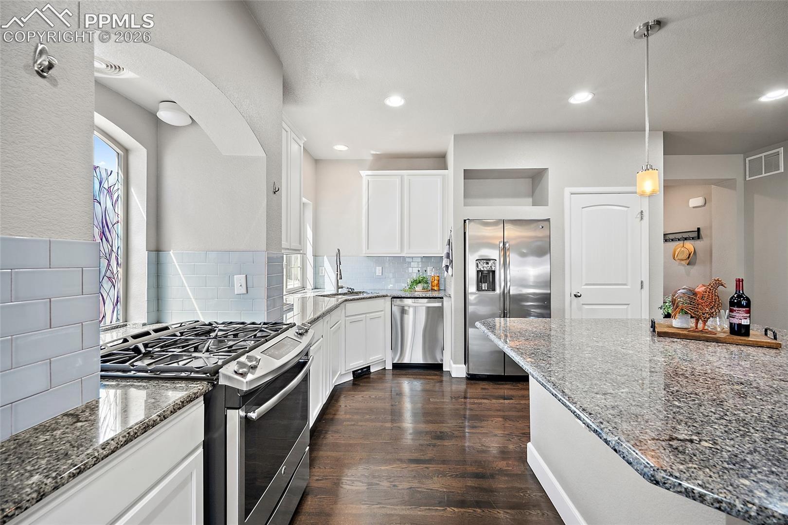 9225 Castle Oaks Dr, Fountain, CO 80817