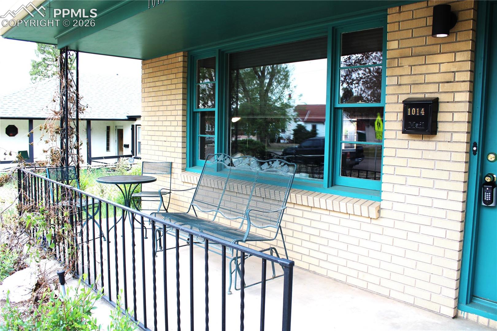 1014 Bonfoy Ave, Colorado Springs, CO 80909