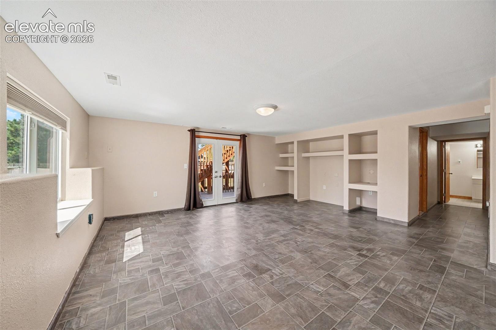 Photo 15 of 3310 Heather Glen Drive, Colorado Springs