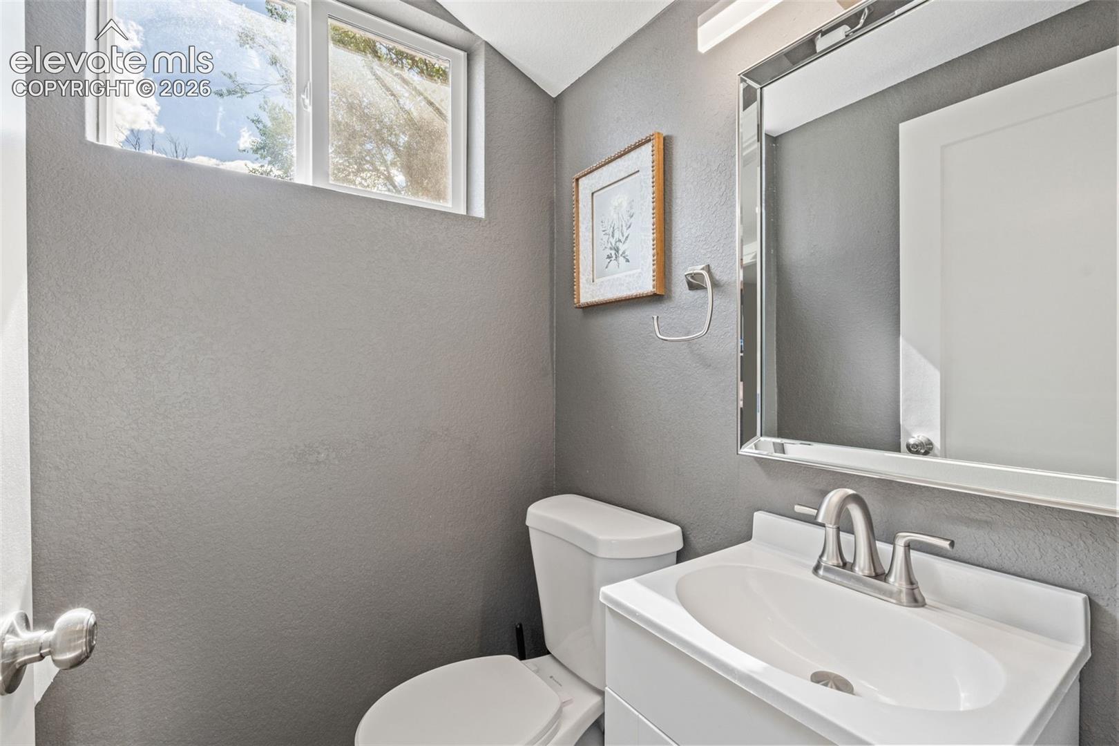 Photo 22 of 239 Elmwood Drive, Colorado Springs