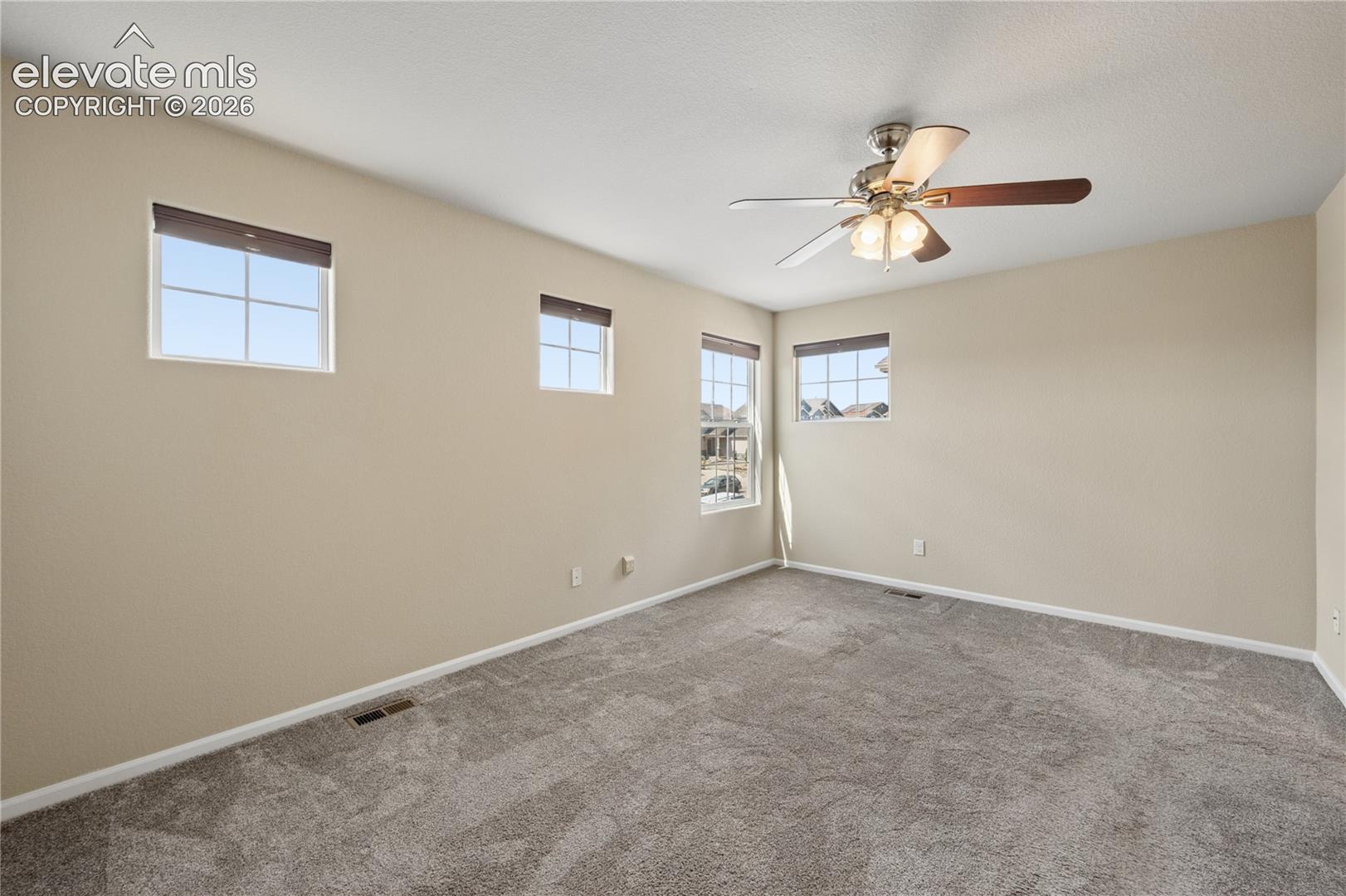 Primary bedroom, attached 5-piece bathroom, walk-in closet