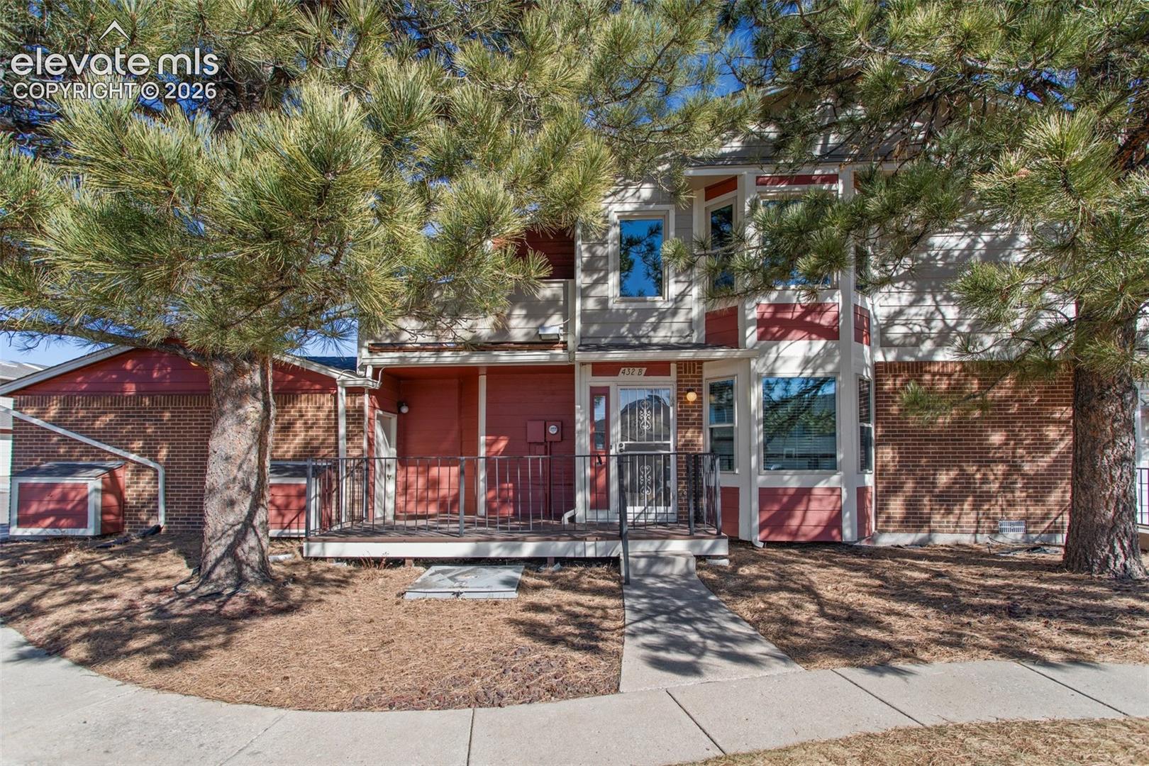 432 W Rockrimmon Blvd #B, Colorado Springs, CO 80919