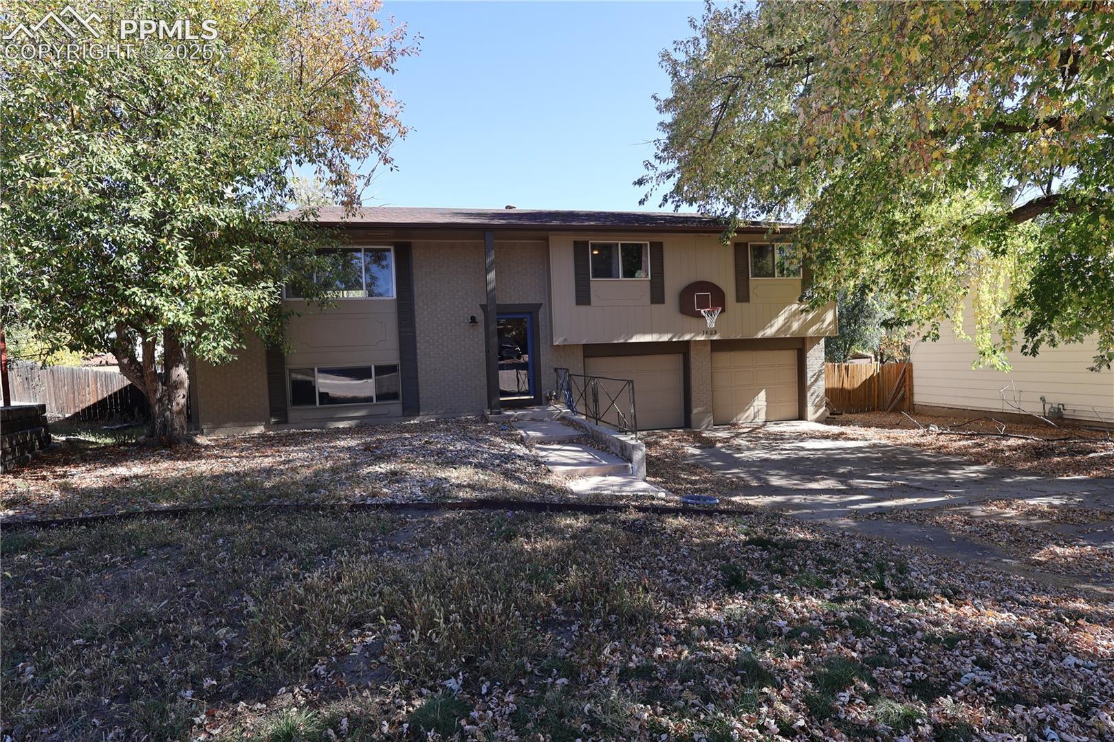 Featured Listings Featured Listings