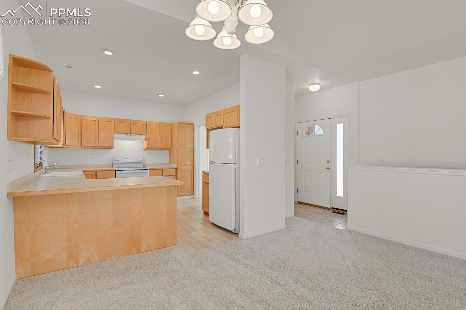 Photo 8 of 470 S Soaring Eagle Drive, Pueblo
