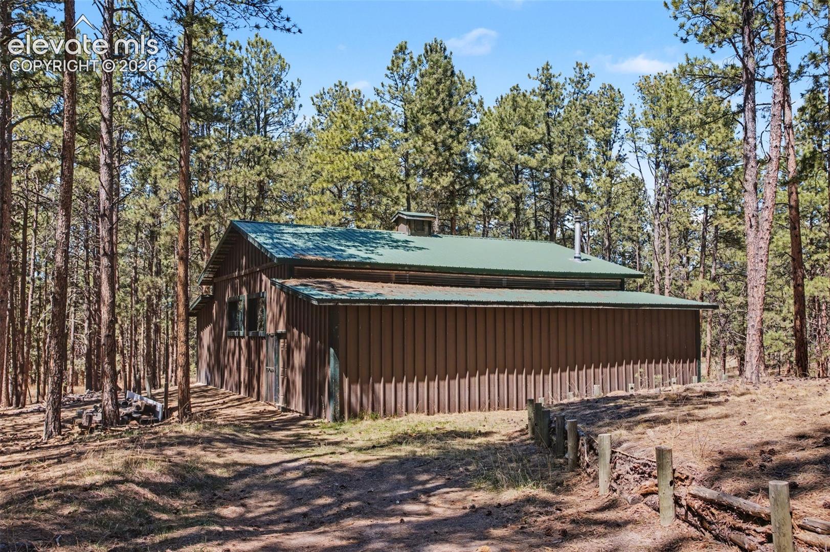 Side of the horse barn 