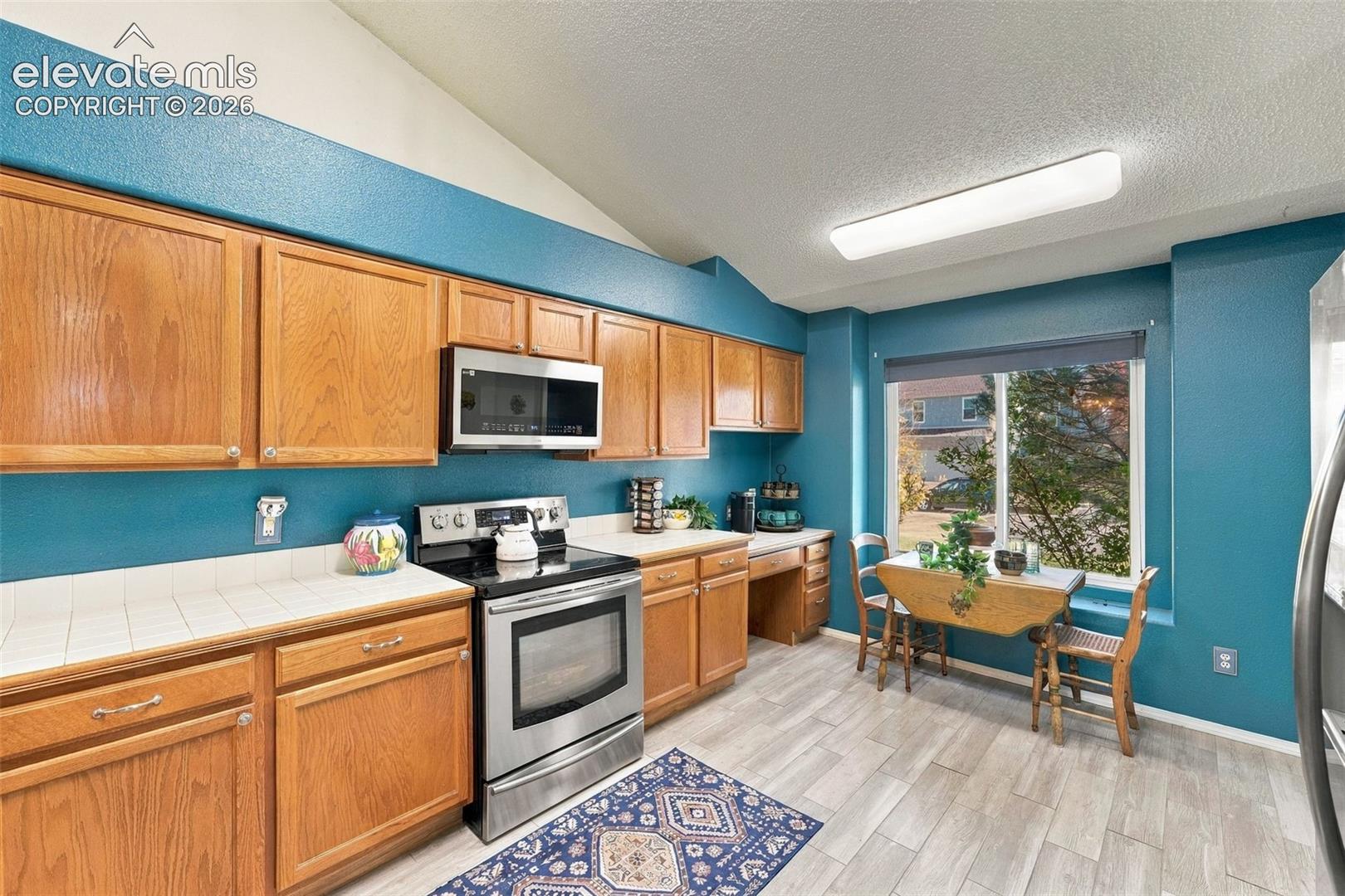 Photo 12 of 8140 Radcliff Drive, Colorado Springs