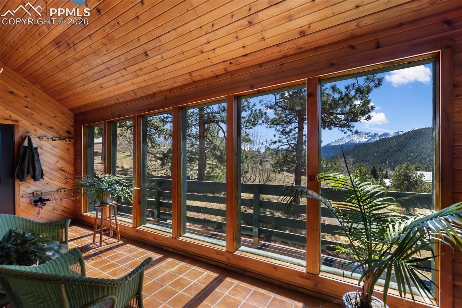 Photo 10 of 200 Sun Ridge Court, Woodland Park
