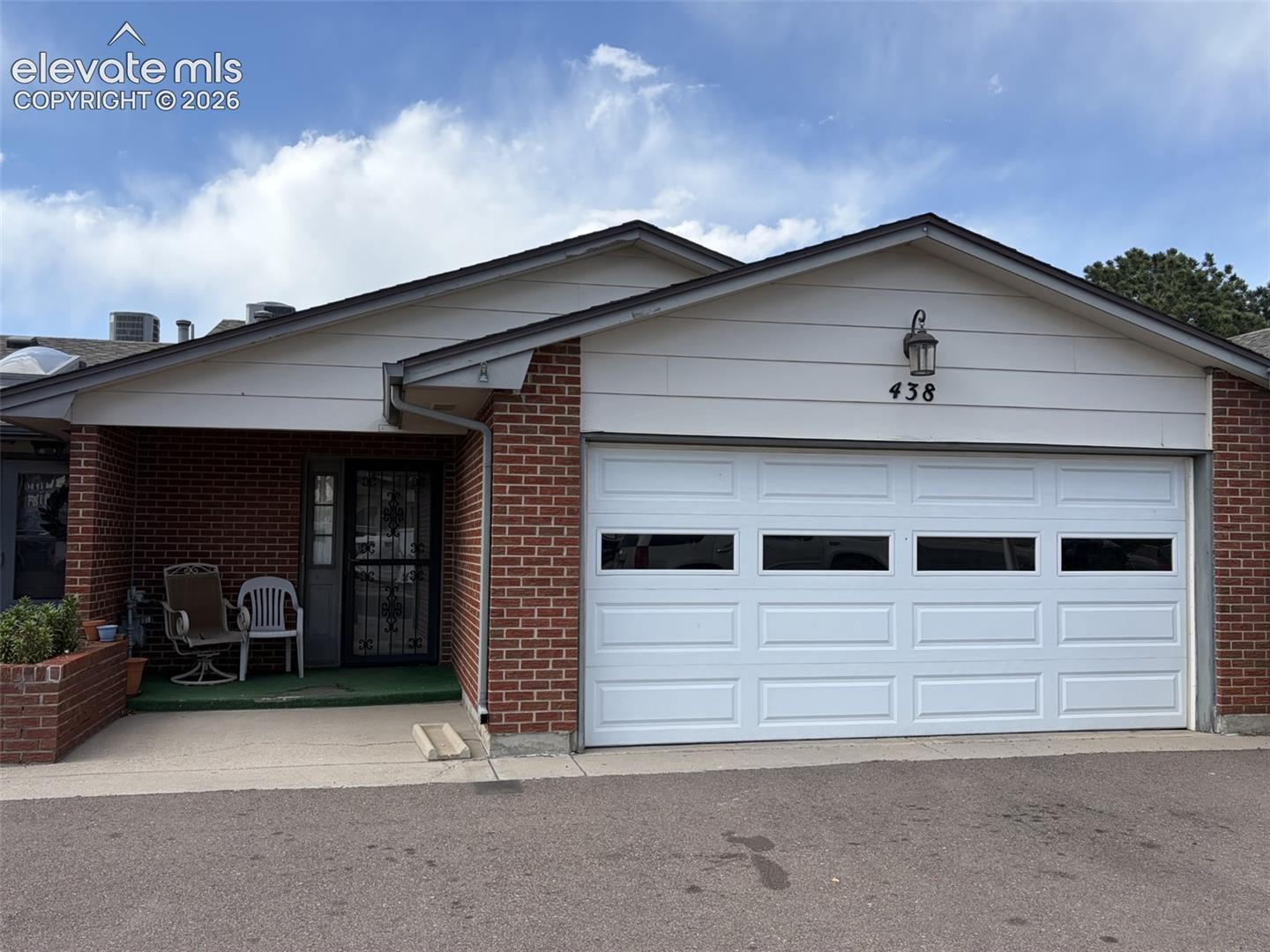 438 Lakewood Cir, Colorado Springs, CO 80910