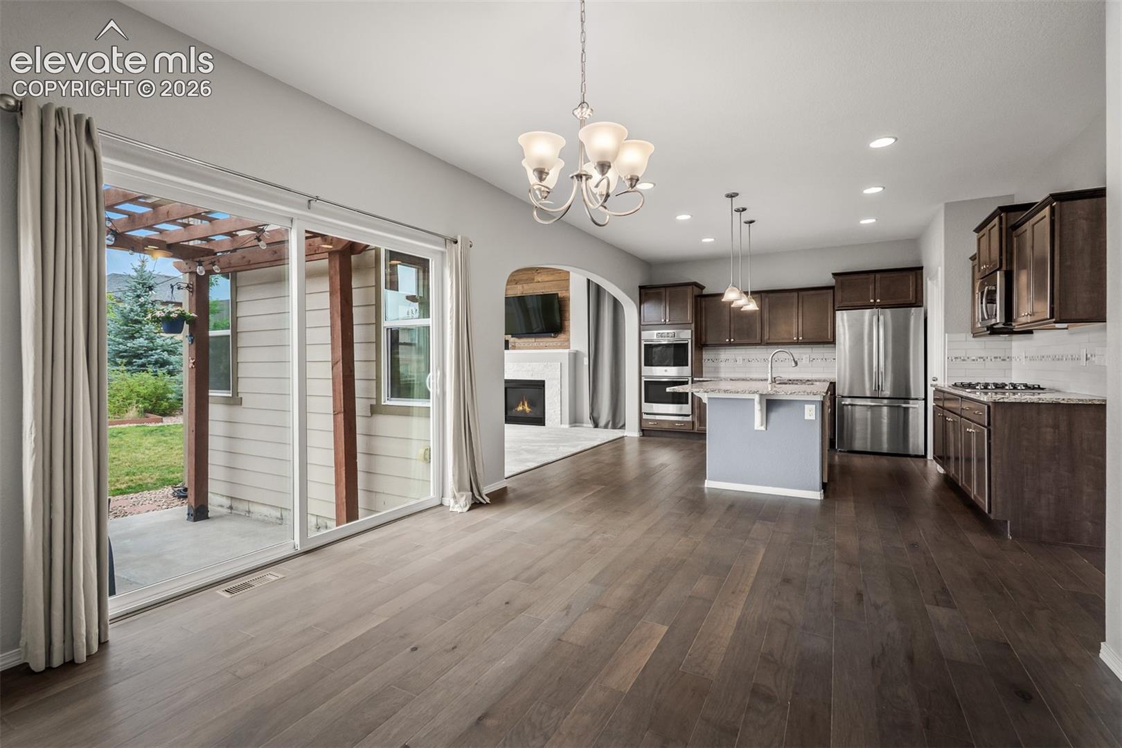 7242 Lewis Clark Trail