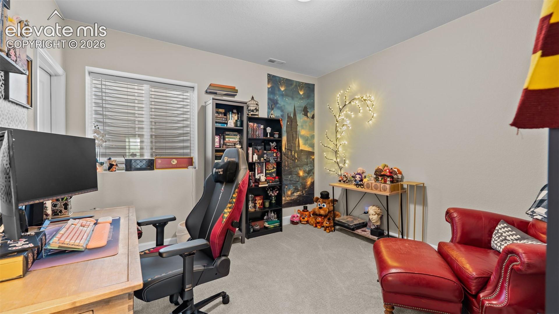 Wall-to-wall carpeting and neutral wall tones