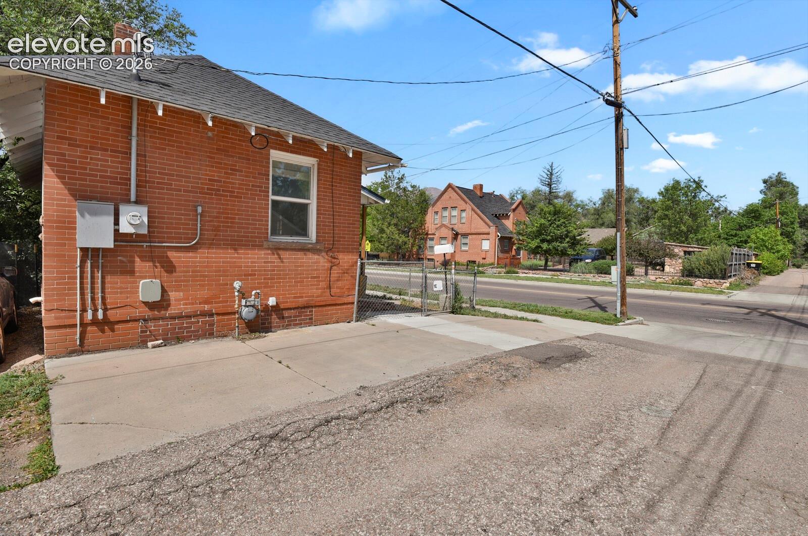 107 N 30th St, Colorado Springs, CO 80904