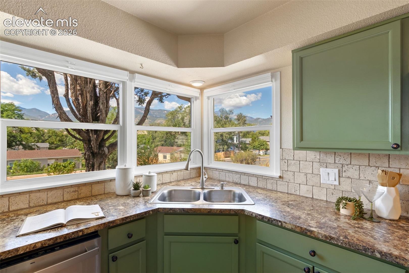 Photo 7 of 2206 W Uintah Street, Colorado Springs