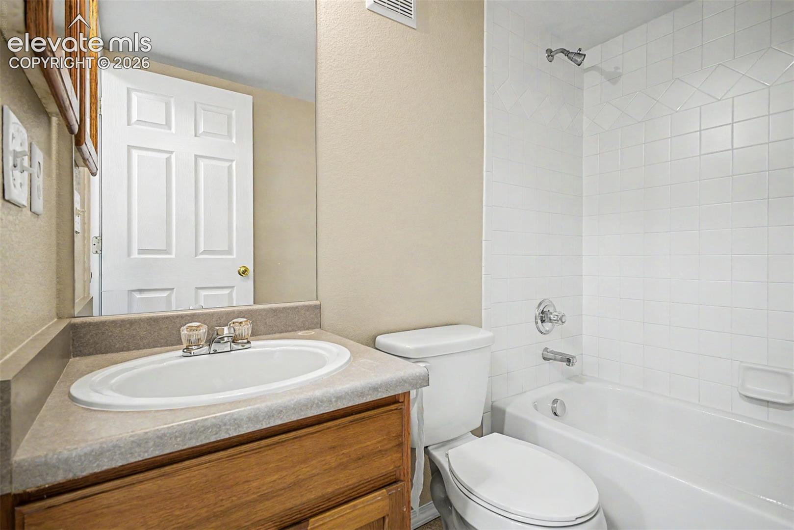 Main level full secondary bathroom