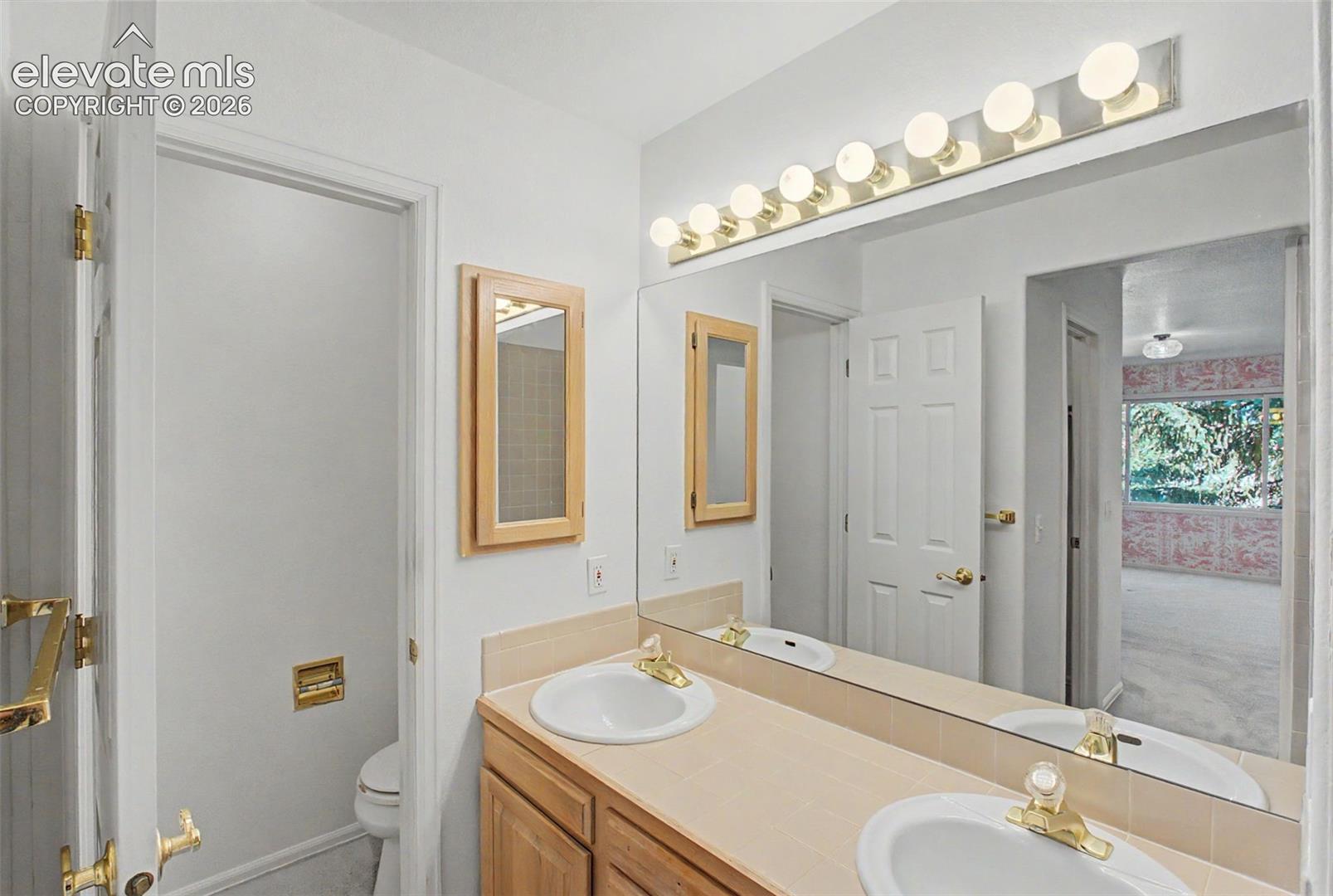 Photo 21 of 84 Luxury Lane, Colorado Springs