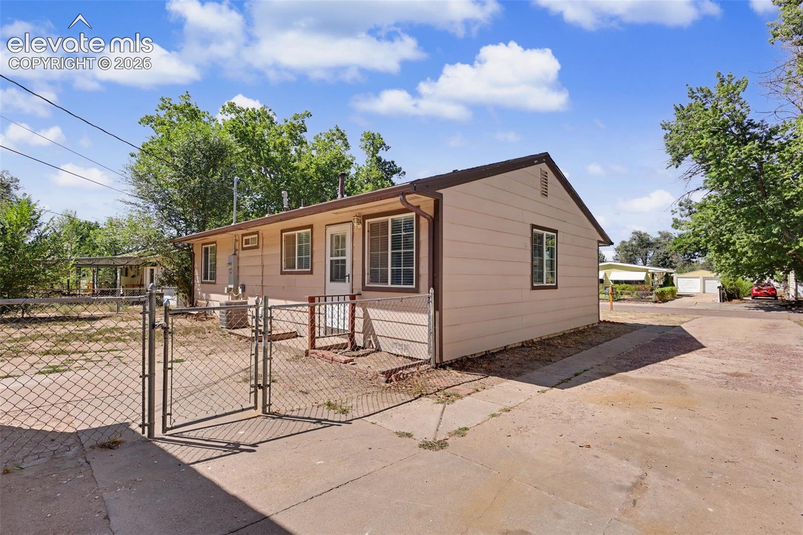 Photo 30 of 105 Linden Drive, Colorado Springs