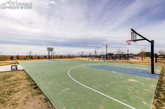 75 S Uriah St, Aurora, CO 80018
