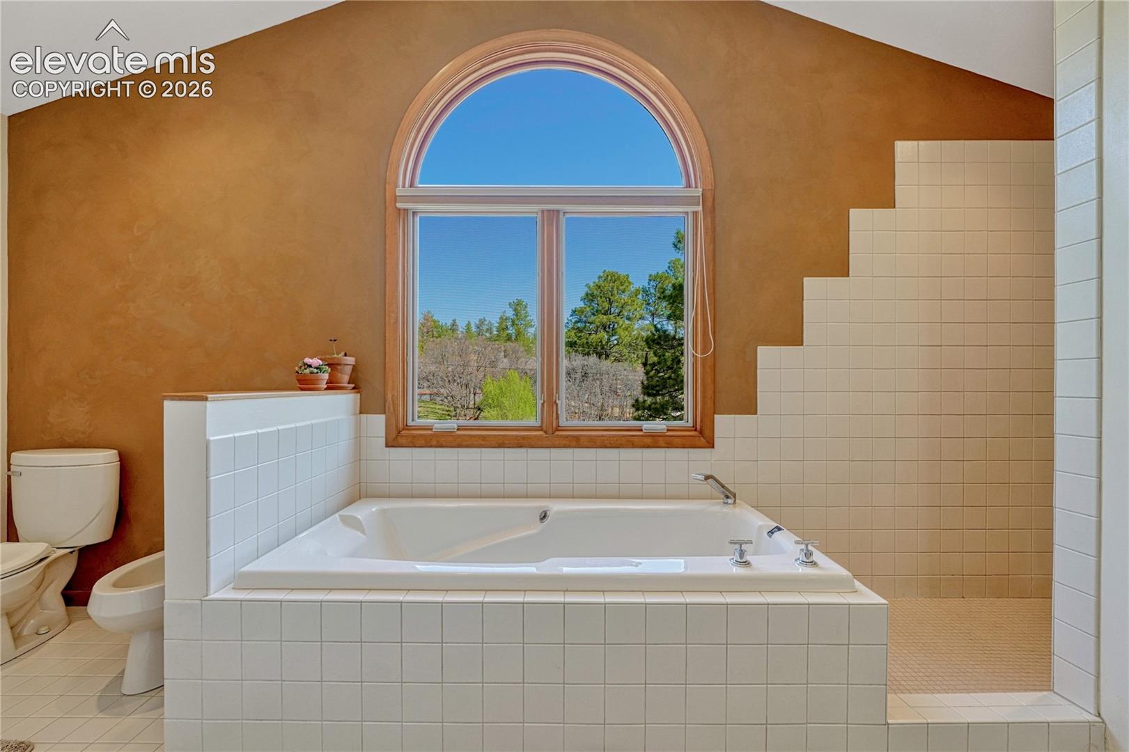 Photo 18 of 1055 HIDDEN VALLEY Road, Colorado Springs