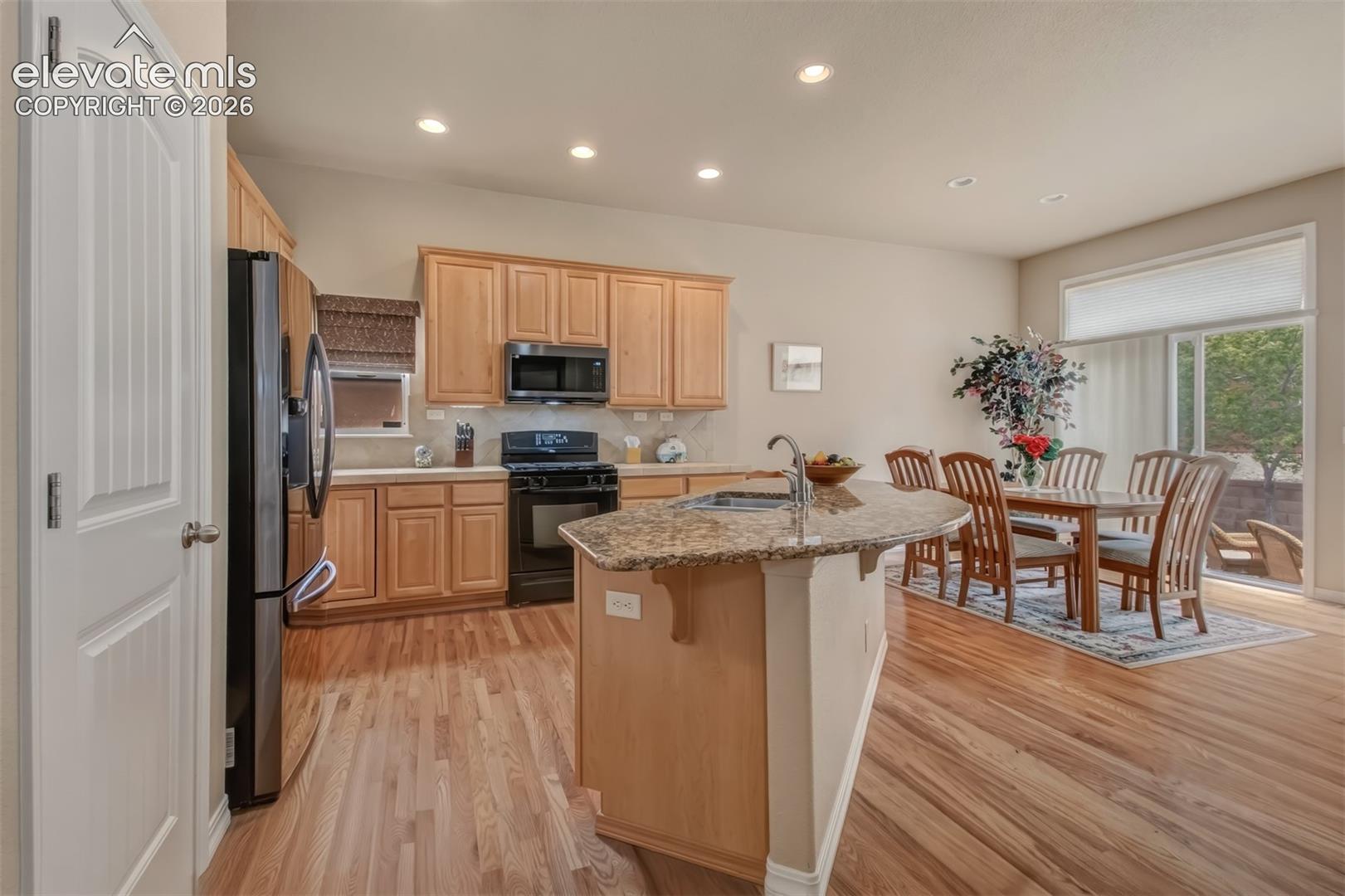 Photo 8 of 6137 Cumbre Vista Way, Colorado Springs