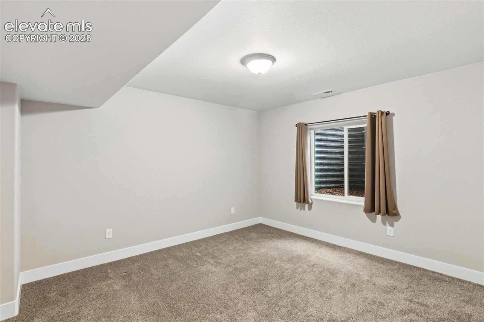 Photo 31 of 9833 Marble Canyon Way, Peyton