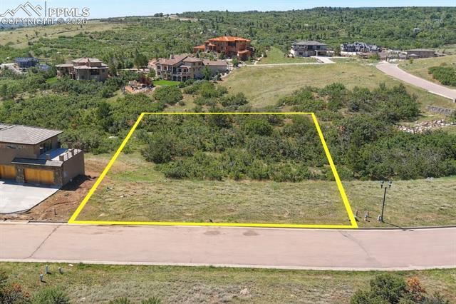 Property Lines are Approximate and not a survey